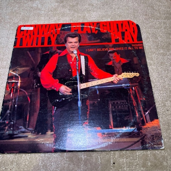 Conway Twitty - Play Guitar Play- vintage vinyl record from 1977 - Picture 1 of 9
